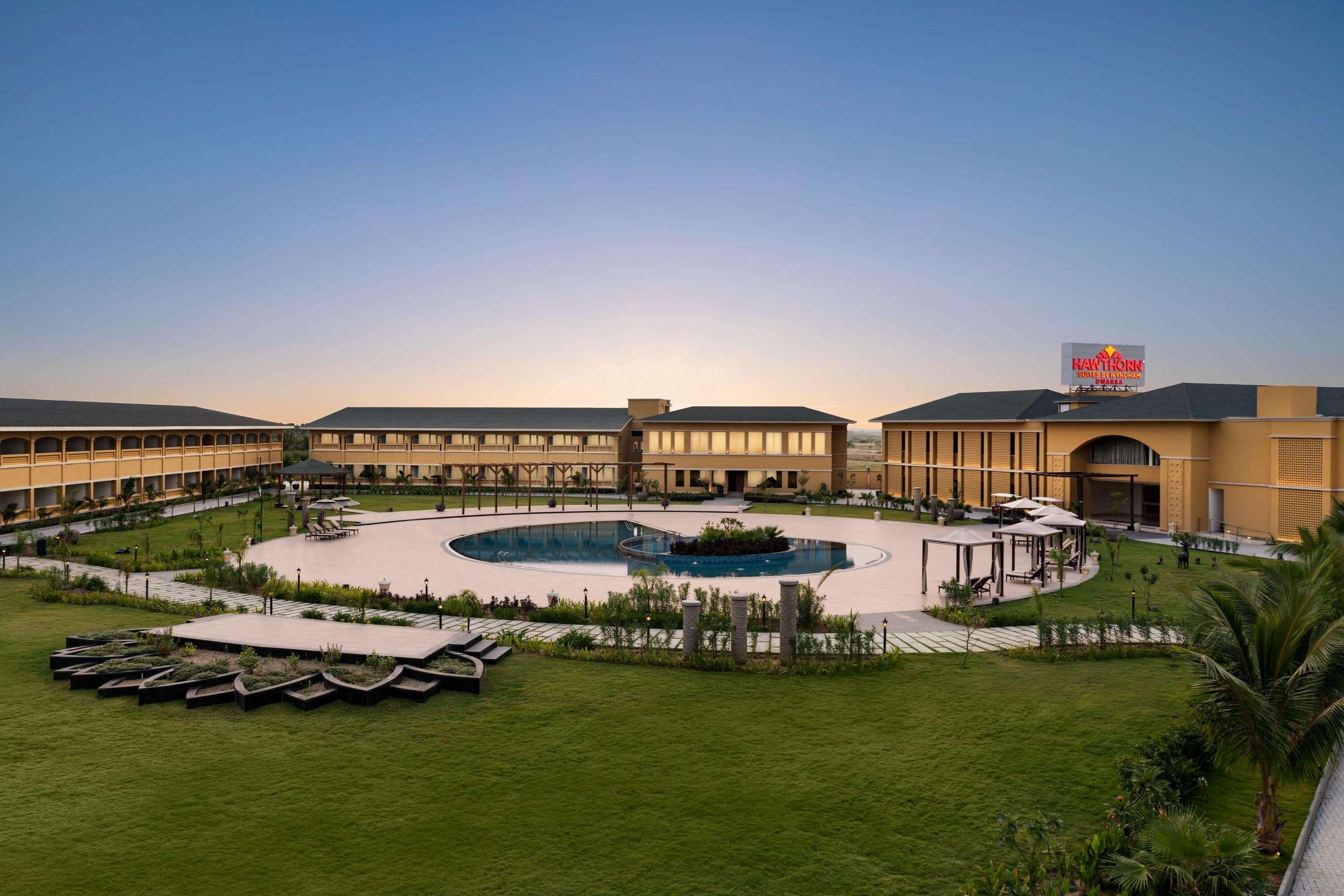Hawthorn Suites By Wyndham Dwarka Exterior photo