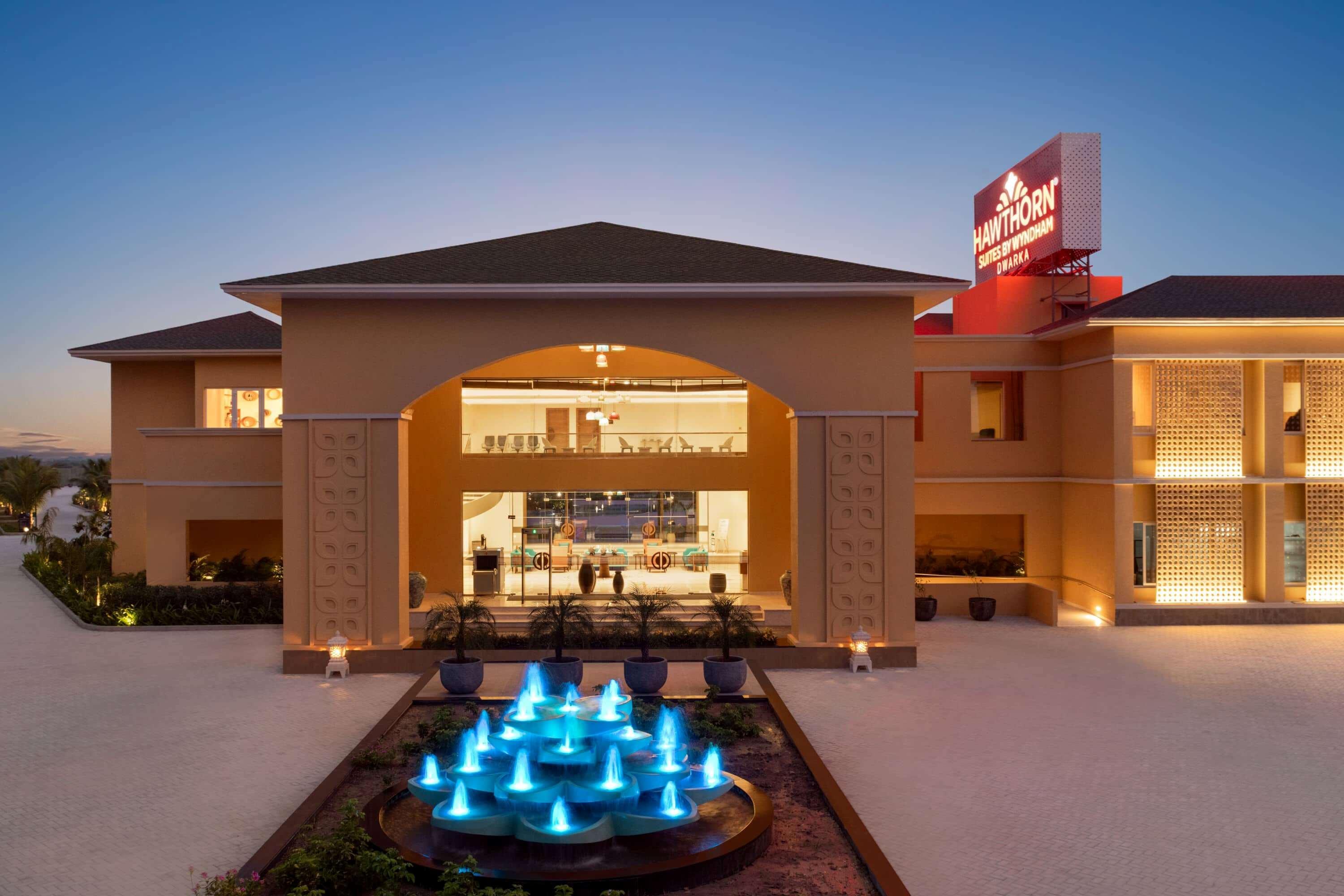 Hawthorn Suites By Wyndham Dwarka Exterior photo
